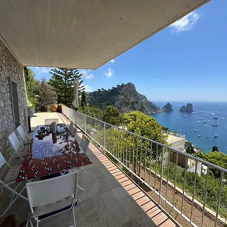 La Grande Bellezza Капри